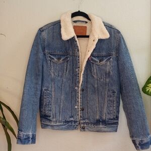 Vintage Levi's Big E Sherpa Lined Trucker Denim Jacket W Quilted Lined Sleeves